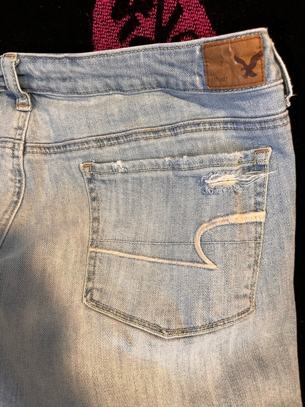 American Eagle Lightwash Distressed Straight leg Jeans - Picture 5 of 5